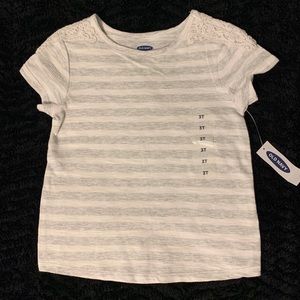 🟣 OLD NAVY TODDLER GIRLS TEE WITH LACE DESIGN